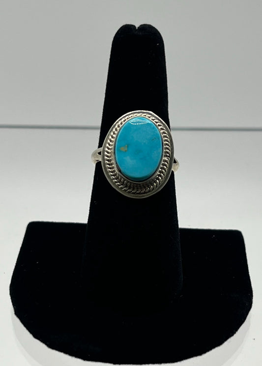 Kingman Turquoise and Sterling Silver Oval Shaped Ring; Size 7