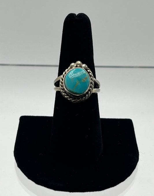 Turquoise and Sterling Silver  Ring with 3 Point Detail ; Size 8
