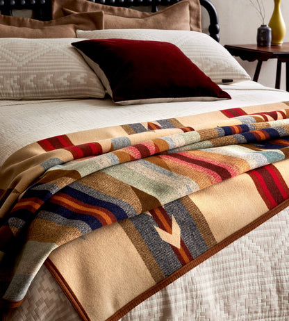 Pendleton Jacquard Unnapped Robe Blanket; Wyeth Trail