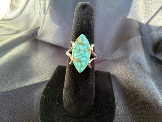 Turquoise / Sterling Silver Ring (Size 7)