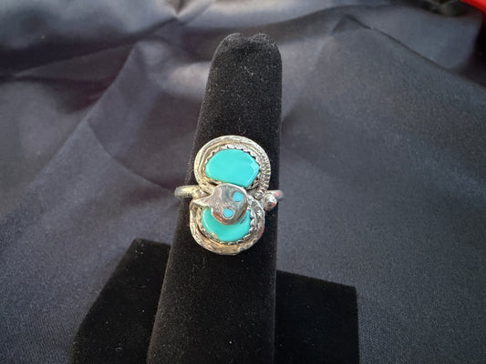 Turquoise/Sterling Silver Ring (Size 6 3/4)