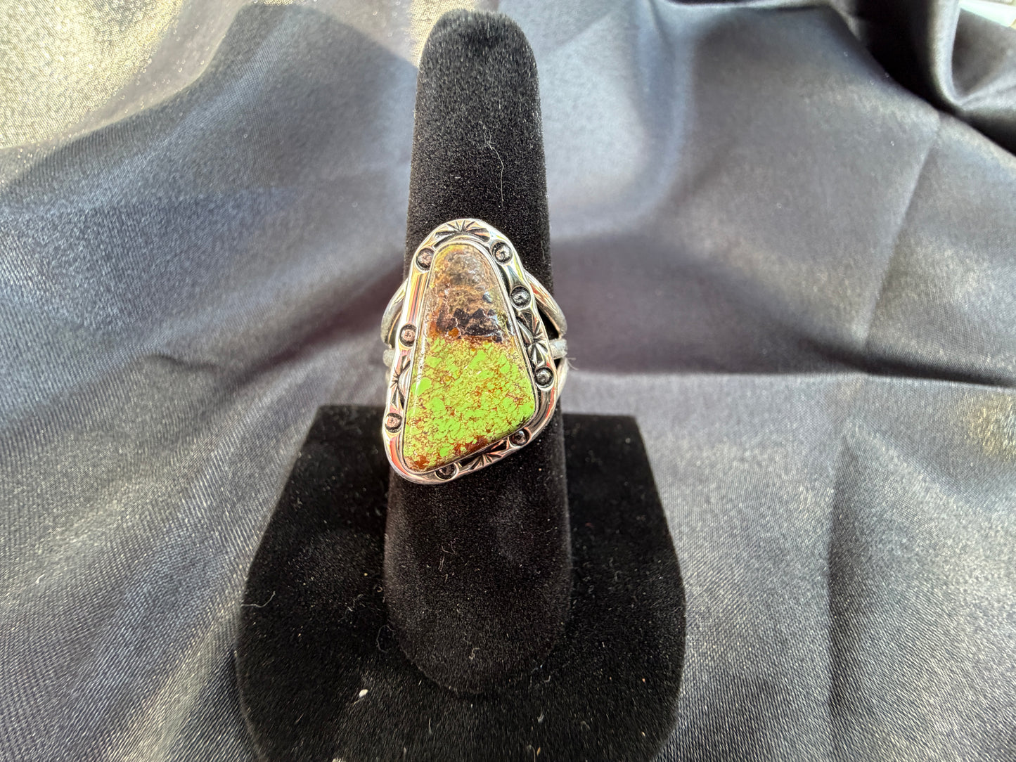 Gaspeite / Sterling Silver Ring (Size 8 3/4)