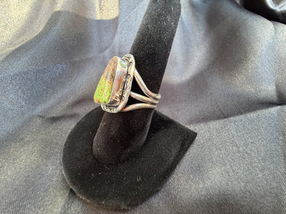 Gaspeite / Sterling Silver Ring (Size 8 3/4)
