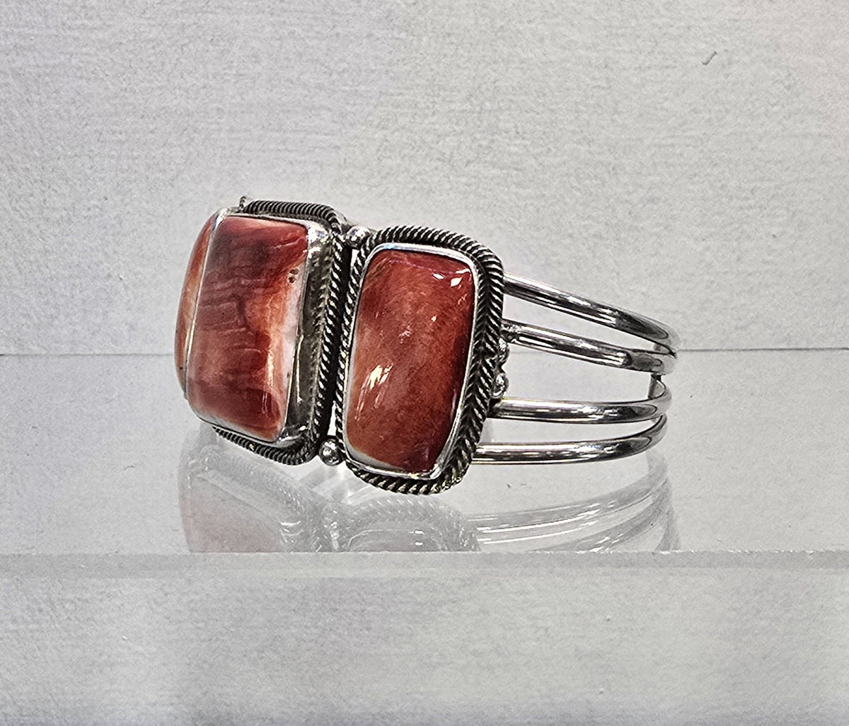 3 Stone Spiny Oyster Bracelet