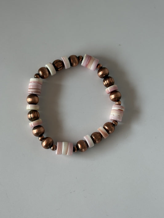 Pink Conch & Copper Beaded Stretchy Bracelet